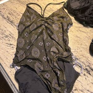 L*space 1 piece with cut out sides